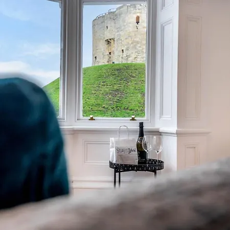 Peckitt Street - Castle Bailey