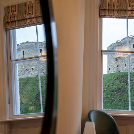 Apartment Peckitt Street - Castle Bailey